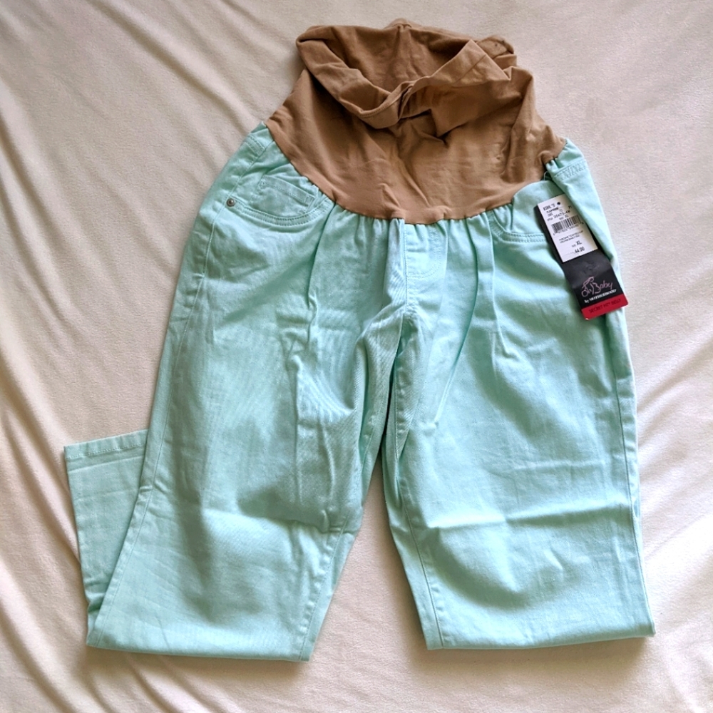 Maternity pants NWT